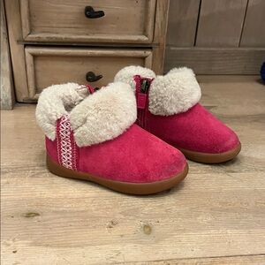 Ugg Dreamee Suede Booties Boots Faux Shearling Braid Detailing Size 6 Toddler